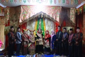 Urang Pessel Bukittinggi Baralek Gadang, Batagak Gala H Amzar Madmur Jadi Datuak Rajo Pasisia
