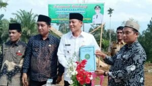 Wabup Letakkan Batu Pertama Pembangunan Ponpes Darul Muttaqin