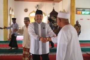 Pemimpin Dicintai Rakayat, Bupati dan Wabup Disambut Masyarakat Antusias