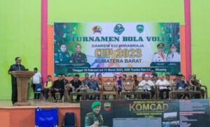 Bupati Pasaman, Resmikan Turnamen Bola Volly Sumbar di Gor Tuangku Rao