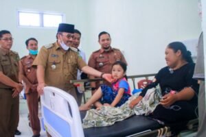 Hebat Pasaman, Biaya Berobat Warga Keracunan Massal, Ditanggung Bupati