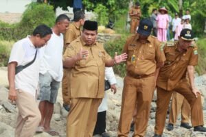 Memastikan Pengerjaan Normalisasi Batang Sanaki, Bupati Tinjau Lokasi
