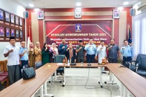 Pansus Tatib DPRD Agam Kunker ke Menkumham Sumbar Kumpulkan Referensi