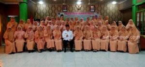 Kakanmenag Kota Padang Kukuhkan Pengurus DPW Terapkan 3K 