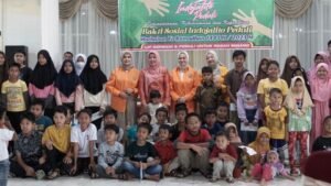 LKKS Bersama IJP Serahkan Santunan Bagi 100 Orang Penerima Bantuan