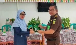 Jaksa Masuk Sekolah Sosialisasi Hukum Warga MTs Negeri 1 Bukittinggi