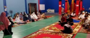 Pererat Silaturrahmi, Urang Awak di NTB Buka dan Shalat Bersama