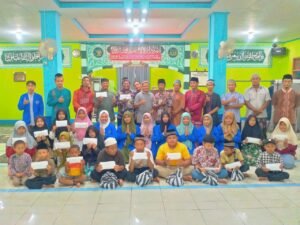 Nagari Mudiak Labuah Buka Bersama Pengurus Masjid, Santuni Anak Yatim