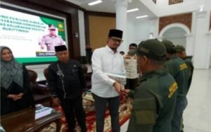 Wali Kota Bukittinggi Evaluasi Kinerja 240 Satlinmas Kelurahan