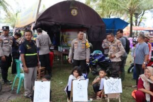 Kapolres Pasbar Tinjau Pemukiman Pantai Sikabau Pasca Gempa 7,3