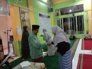 Lebaran di Solok Selatan, Kunjungi Rumah Keluarga Masih Membudaya