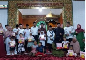 Didampingi Wawako Marfendi, Ketua TSR Wagub Sumbar Puji Bukittingi