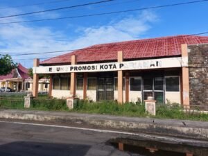 Kasihan!, Gedung Promosi Kota Pariaman, Ditinggal Begitu Saja