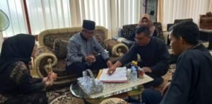 Kesbangpol Bukittinggi Tandatangani NPHD 2023 Bersama FKUB