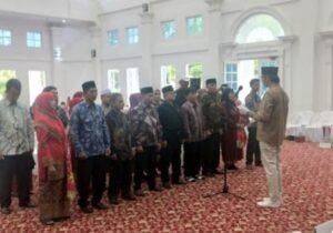 Wako Erman Safar Lantik Pengurusan DKS Palembayan Kota Bukittinggi