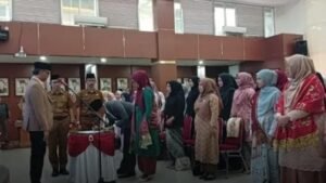 Wako Bukittinggi Lantik 154 Tenaga Fungsional Guru dan Tenaga Kesehatan