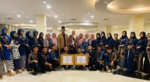 Wako dan Ketua TP PKK Bukittinggi Ayah-Bunda Pengayom Genre 2023