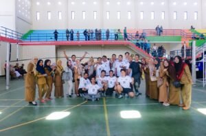 Peringati HUT RI 78, Sekretariat DPRD Agam Ikuti Berbagai Perlombaan