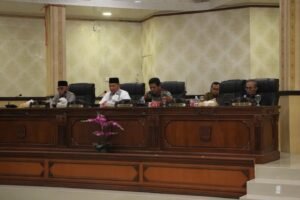 Bupati Beri Jawaban dan Penjelasan Pandangan Umum Fraksi DPRD Agam