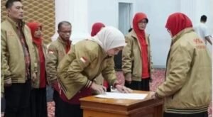 Sekdako Hadiri  Pengukuhan Pengurus Solna Kota Bukittinggi 2023-2027