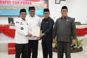 Fraksi DPRD Tanah Datar, Sampaikan  Pandangan Umum Tiga Ranperda