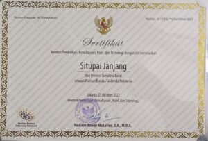 Mendikbudristek RI Serahkan Sertifikat Kesenian Situpai Janjang Palembayan