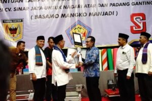 Nagari Atar dan  Nagari Padang Ganting  Terima Bantuan 70 Unit PJU Solar Cell