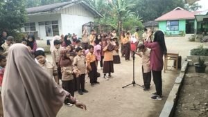 5 Mahasiswi UNP Jurusan PLB, PL di SLB Negeri 1 Ampek Angkek, Agam