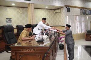 DPRD Minta Pemda Agam Bentuk Komisi Pemeliharaan Jalan