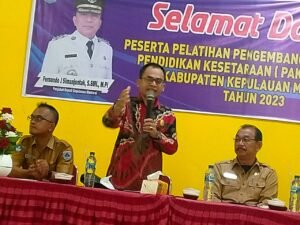 Ketua DPW PKBM Sumbar Narasumber Pelatihan Pengembangan Karir Tutor