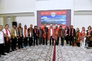 Pj Gubernur Sumut Lepas Ulos 1.000 Meter ke Jakarta, Dipajang di Monas