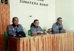 Ketua Kwarcab Pramuka Kab. Agam Lepas Kontingen KBN Menuju Mentawai