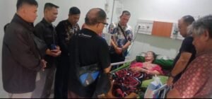FJP Sumut Bezuk Orang Tua Anggota, Dirawat di RS. Advent Jl. Gatot Subroto