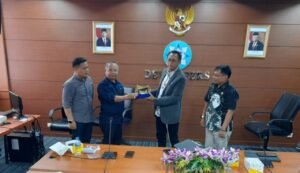 Ketua Komisi Dewan Pers, Wartawan Harus Bijak & Arif Jalankan Tugas