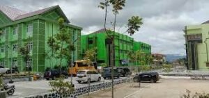 Bukittinggi Dihujani Abu Fulkanik, Perkuliahan Tetap Dilanjutkan