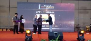 Hebat Tanah Datar, Raih Dua Penghargaan Pada Anugerah KPID Sumbar