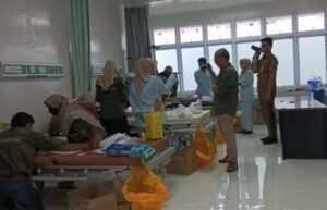 Anggota DPRD Bukittinggi Dari PKS, H.lbra Yasser Gelar Sunat Masal Gratis