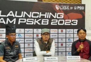 Wako Bukittinggi Siapkan Dana Rp500 Juta untuk PSKB Hadapi Liga 3