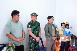 Pasca Operasi, Pj Gubernur Sumut Jenguk Balita Mesrida Waruwu dari Nias