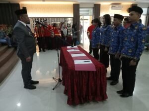 Pj. Bupati Kabupaten Kepulauan Mentawai Lantik 90 ASN, Pormasi 2021