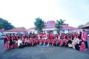 Bupati Tanah Datar Eka Putra, Lepas 126 Orang Jemaah Umrah Ke Tanah Suci