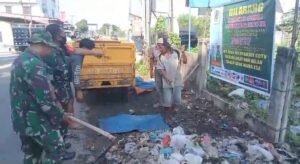 Formapel Sinergi Pemcam Percut Sungai Tuan,  Bersihkan Sampah