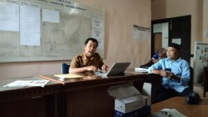 42 Wartawan Bersama Bupati dan Wakil Bupati Pd. Pariaman Kunjungi Pesel