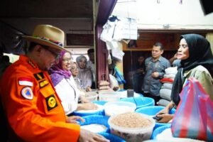 Bupati dan Ombudsman RI Tinjau  Pasar Batusangkar Kota Budaya