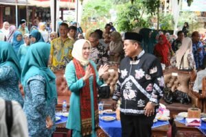 Bupati Pd. Pariaman Terima Tim Penilai Sumbar Tinjau Lapangan Nominator Dasa Wisma