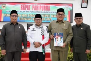 Nota Pengantar LKPj Bupati Tanah Datar Disampaikan Bupati Eka Putra 