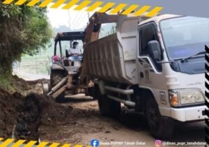 Jelang Lebaram, Jalan Ruas Baso-Batusangkar Dikerjakan  UPTD Sumbar