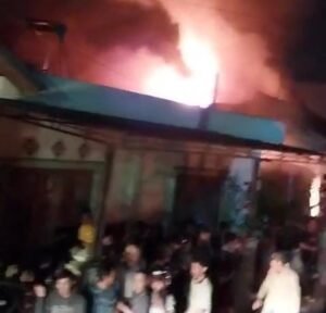 Malapetaka Menimpa lagi Bukittinggi, 2 Rumah dan Gudang Plastik Terbakar