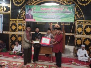 TSR Pimpinan Kemenag Kota Padang Sejukkan Hati Warga Guo