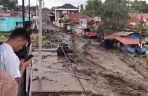 Banjir Lahar Dingin Menghantam Sejumlah Daerah di Seputaran Gunung Marapi